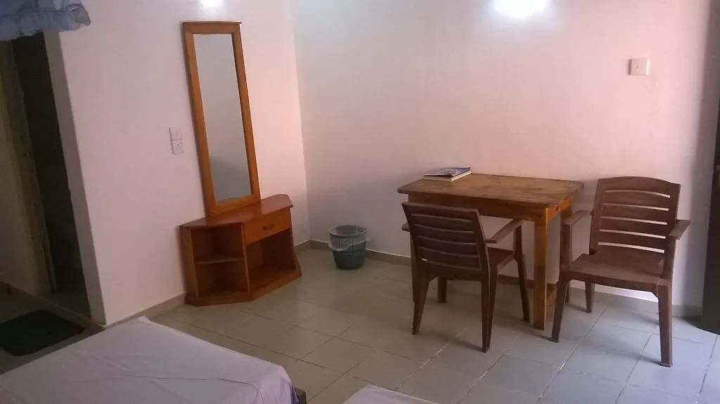 Sea Sands Beach Resort Negombo