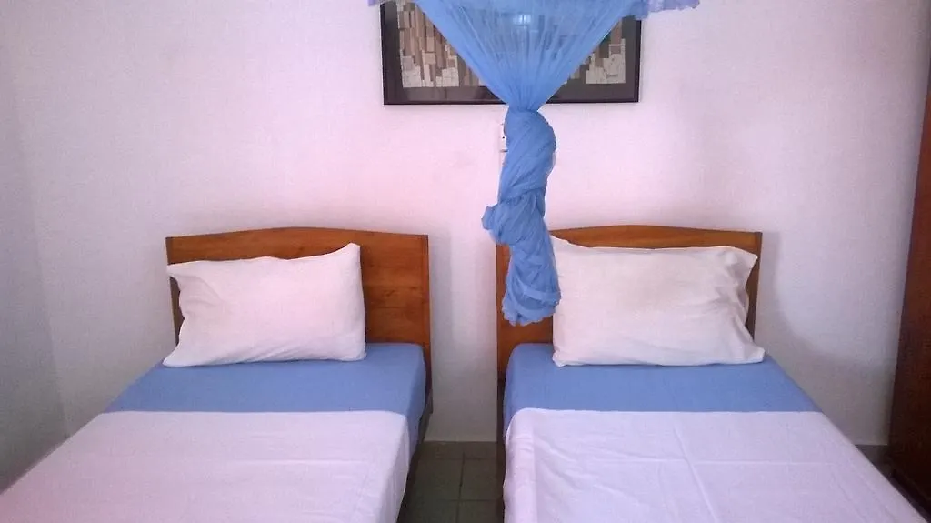 Sea Sands Beach Resort Negombo