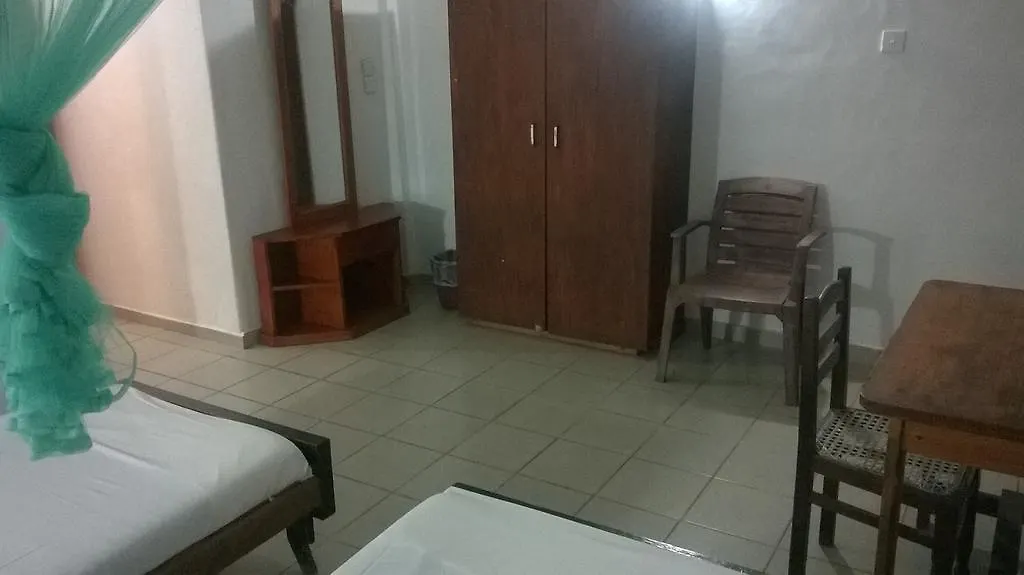 Sea Sands Beach Resort Negombo